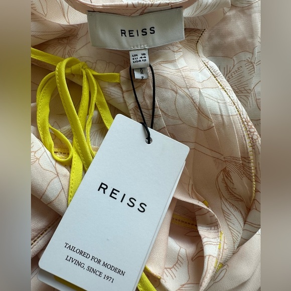 REISS Carlotta Belted Flippy Dress - Picture 11 of 12